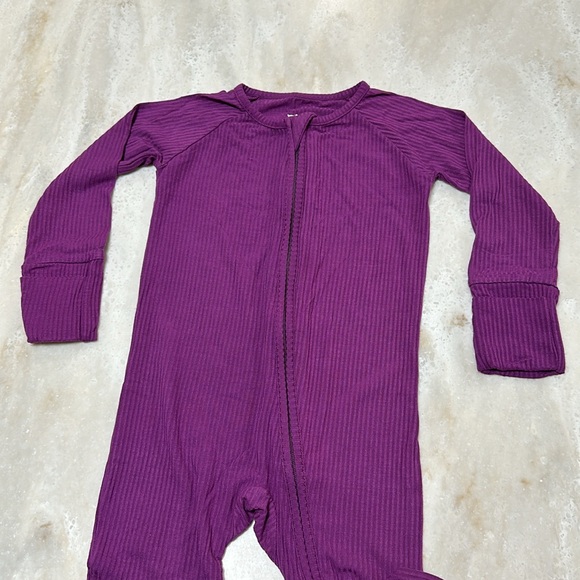 RETIRED Little Sleepies Amethyst Ribbed zippy, size 6-12 months - Picture 6 of 8
